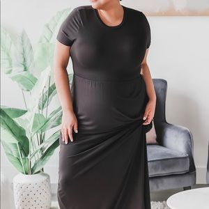 Maxi Dress - Size Medium